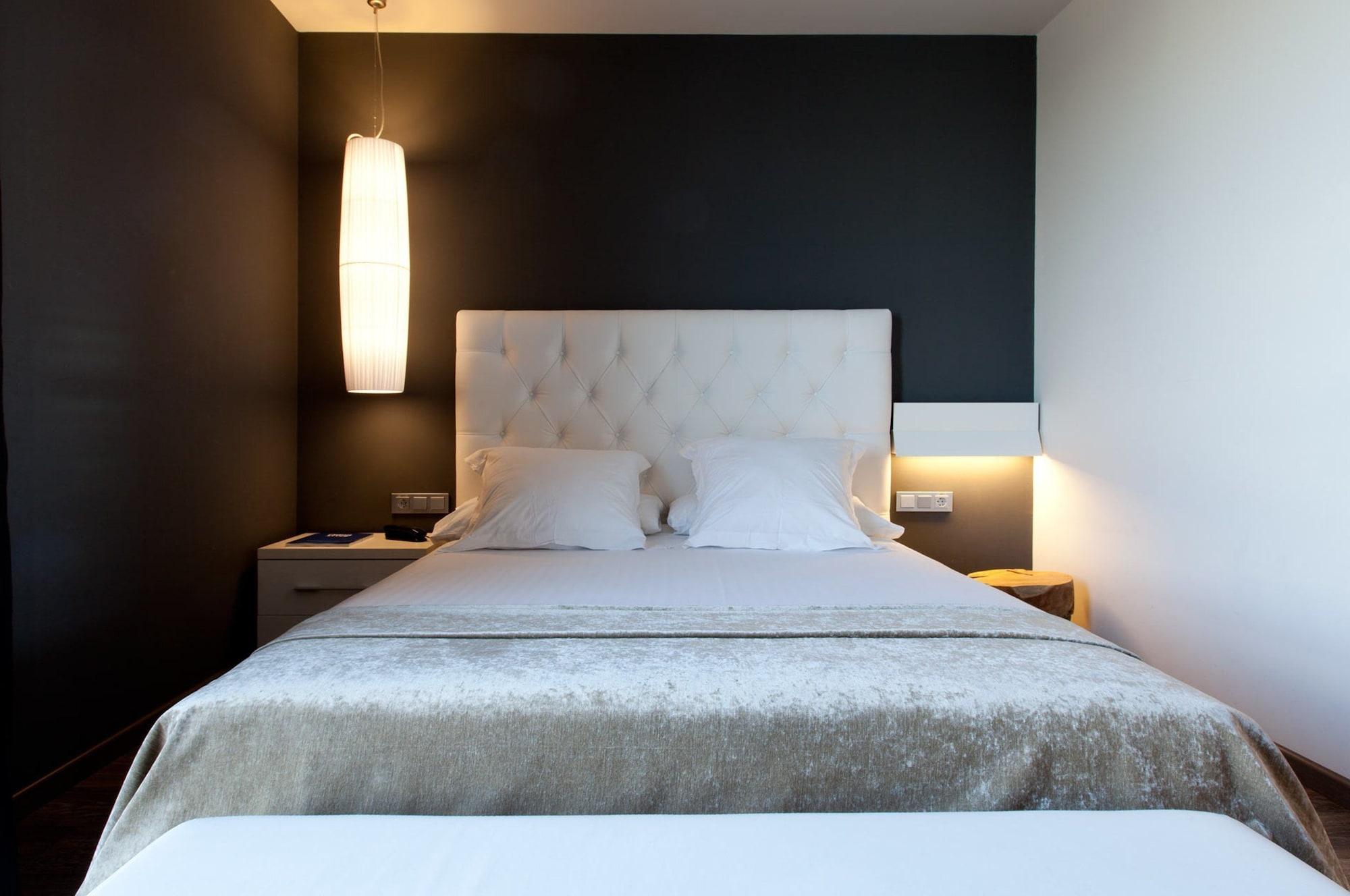 Hotel Sb Plaza Europa L'Hospitalet de Llobregat Bagian luar foto