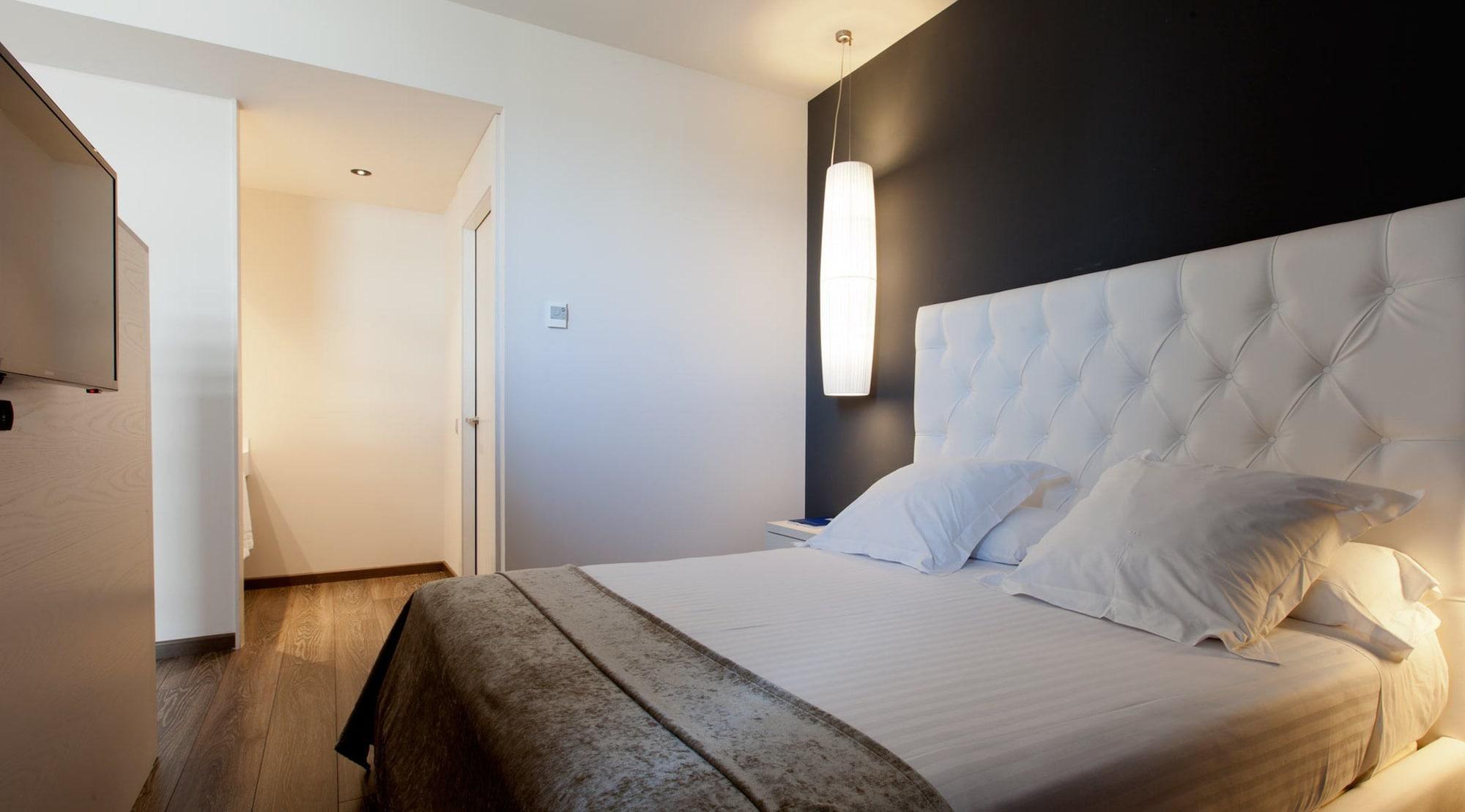 Hotel Sb Plaza Europa L'Hospitalet de Llobregat Bagian luar foto