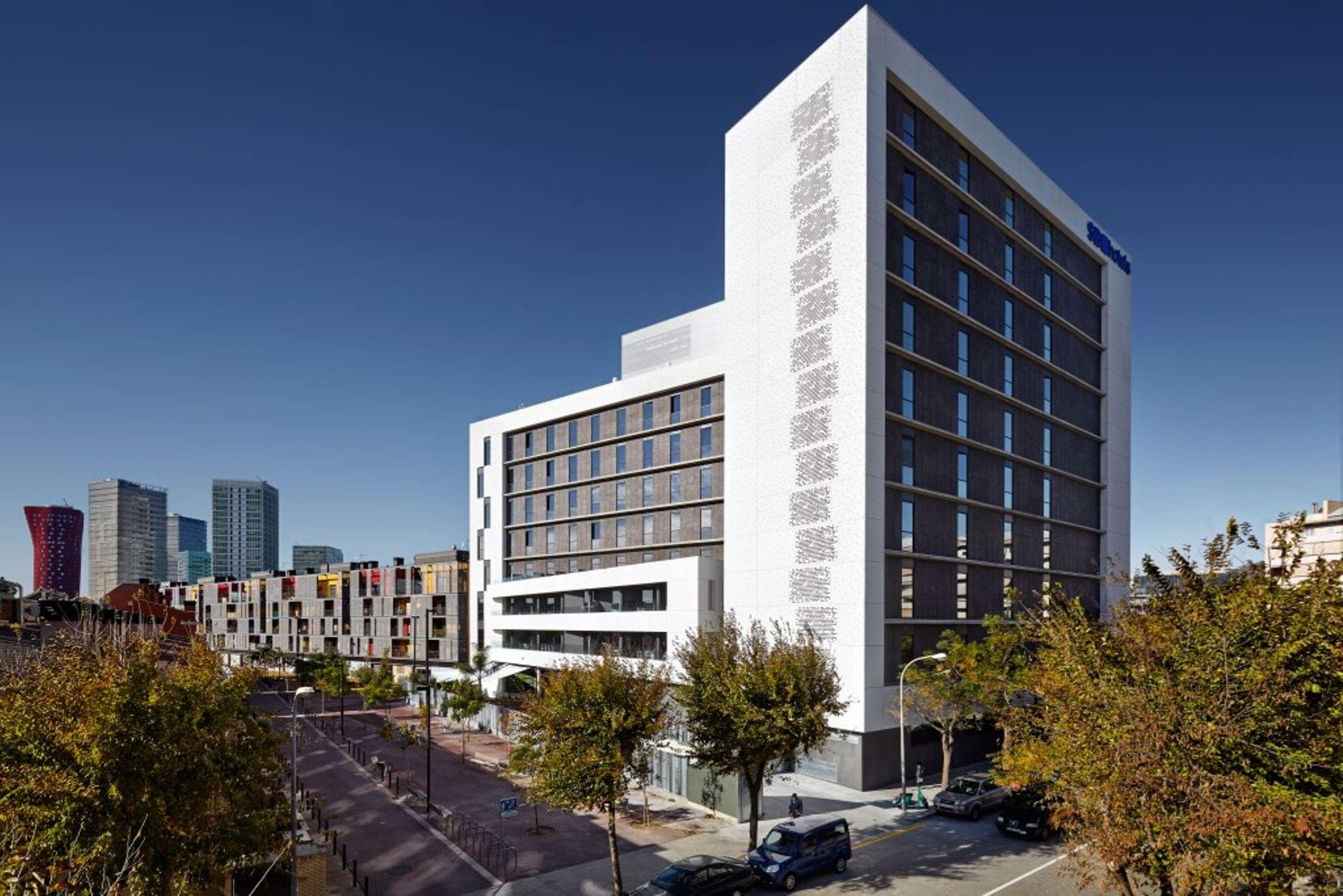 Hotel Sb Plaza Europa L'Hospitalet de Llobregat Bagian luar foto