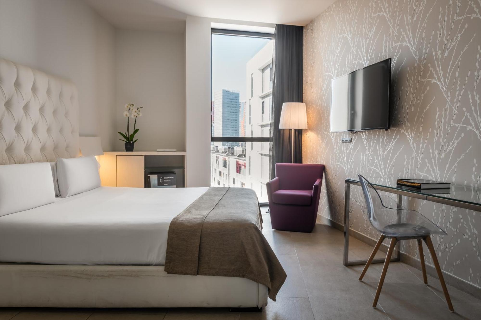 Hotel Sb Plaza Europa L'Hospitalet de Llobregat Bagian luar foto