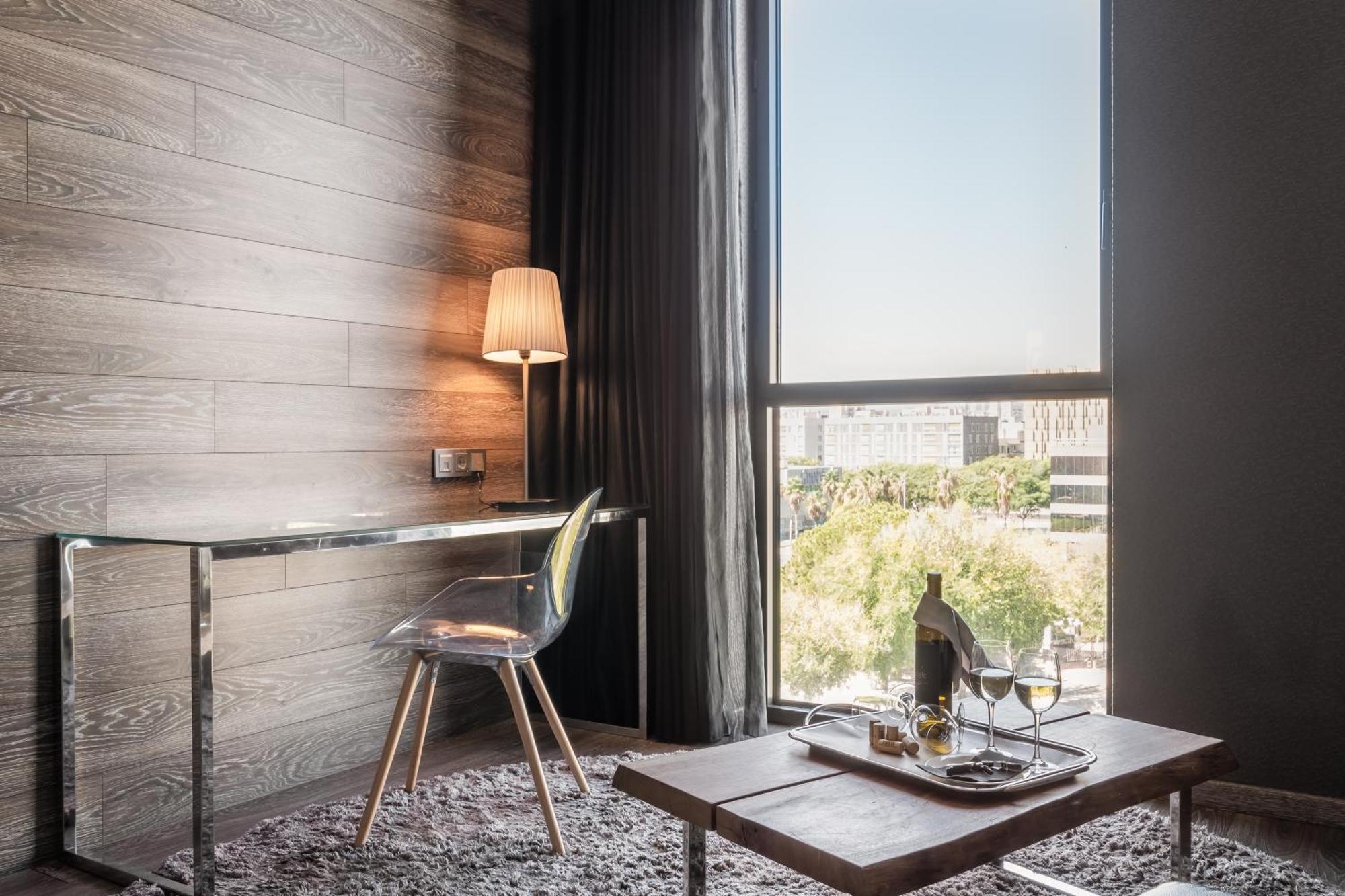 Hotel Sb Plaza Europa L'Hospitalet de Llobregat Bagian luar foto