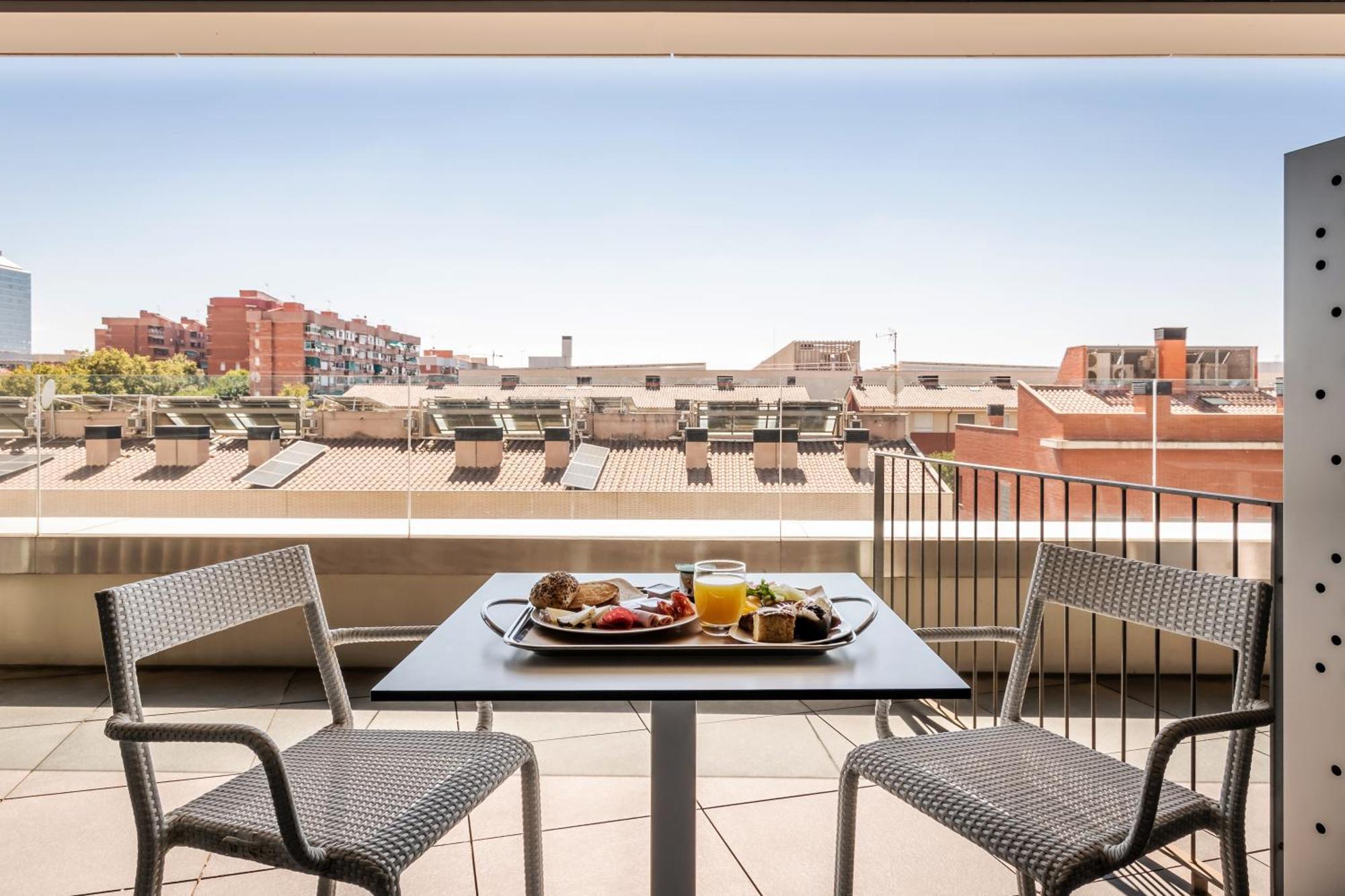 Hotel Sb Plaza Europa L'Hospitalet de Llobregat Bagian luar foto